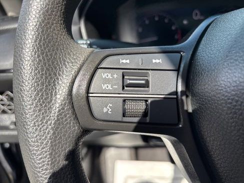 Used 2025 Honda Accord LX image 35