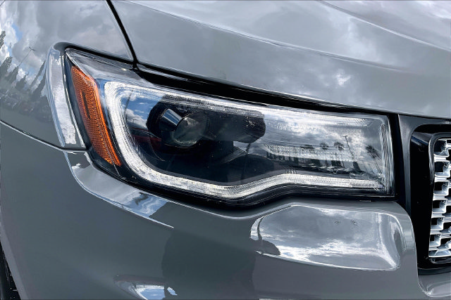 Used 2020 Jeep Grand Cherokee Laredo AWD/4WD image 31