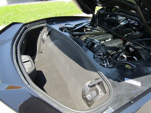 Used 2024 Chevrolet Corvette Z06 RWD image 21