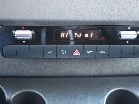 Used 2023 Mercedes-Benz Sprinter 2500 image 21