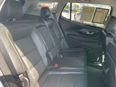 Used 2021 GMC Terrain SLT image 23