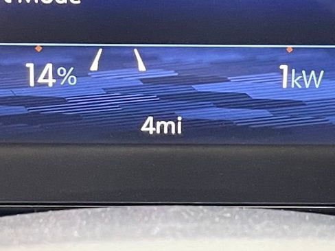 New 2026 Chevrolet Equinox EV RS image 2