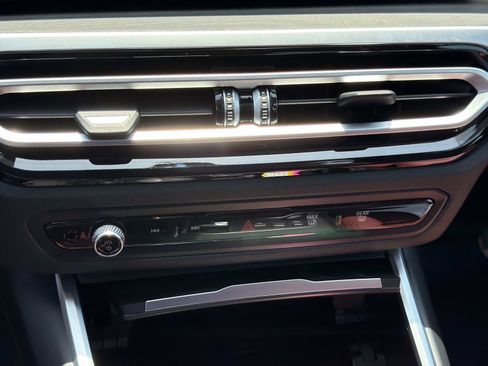 Certified 2023 BMW 330i Sedan w/ M Sport Package RWD image 19