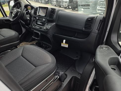 New 2026 RAM ProMaster 2500 w/ Convenience Group FWD image 7