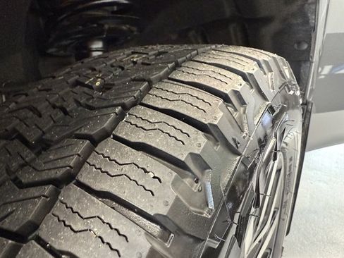 Used 2023 Ford Maverick Lariat w/ Equipment Group 500A Standard image 46