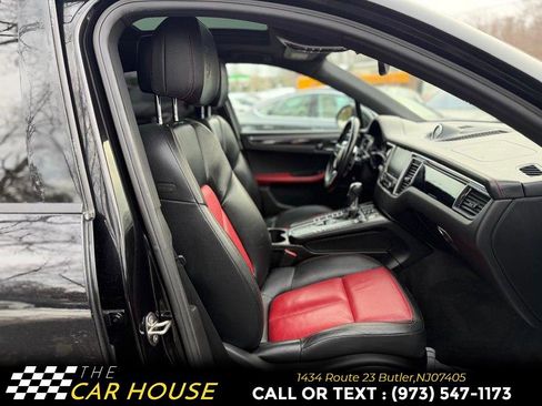 Used 2017 Porsche Macan image 24