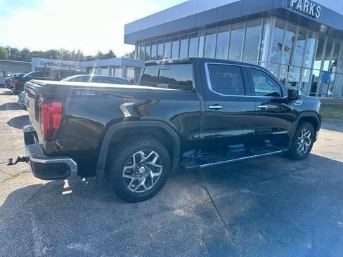 Used 2024 GMC Sierra 1500 SLT w/ SLT Premium Plus Package AWD/4WD image 14