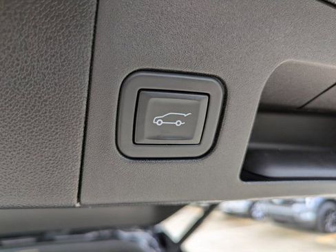 Used 2022 Cadillac XT5 Sportv w/ Platinum Package image 21