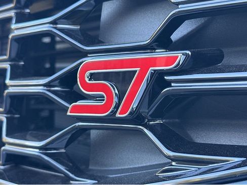 New 2026 Ford Explorer ST w/ Sun And Sound Package image 22