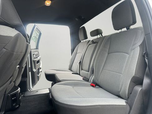 Used 2024 RAM 3500 Big Horn image 25