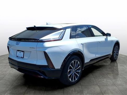Used 2024 Cadillac Lyriq Sport AWD/4WD image 5