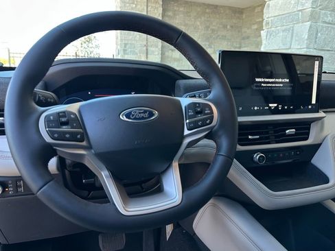 New 2026 Ford Explorer Active w/ Active Comfort Package image 30