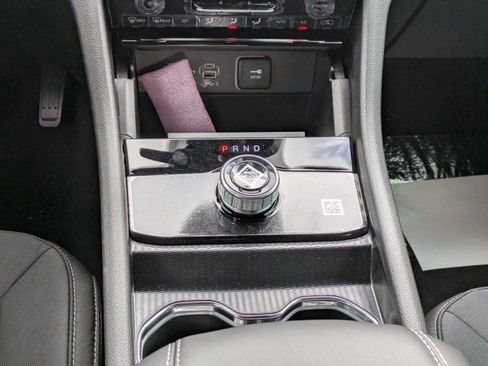 New 2025 Jeep Grand Cherokee L Laredo image 17