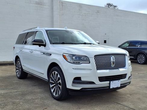 Used 2023 Lincoln Navigator Reserve RWD image 20