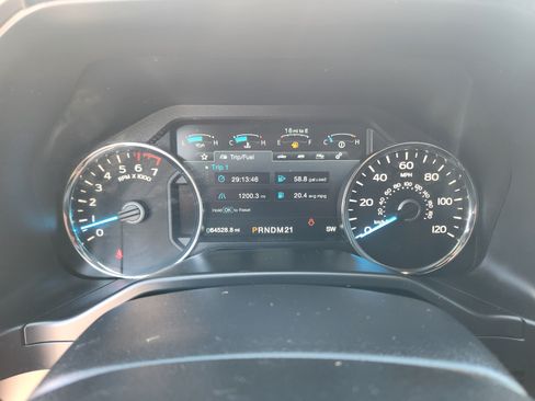 Used 2015 Ford F150 Lariat w/ Equipment Group 502A Luxury RWD image 12