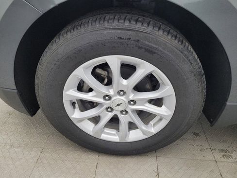 Used 2019 Chevrolet Equinox LS image 31