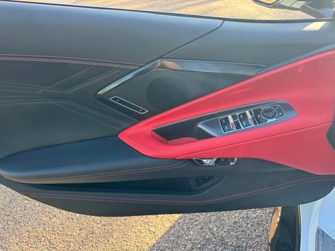 Used 2025 Chevrolet Corvette Z06 image 24