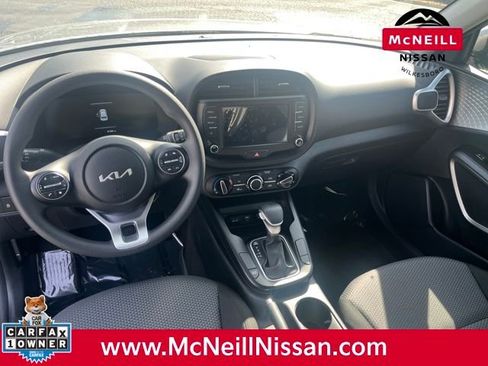 Used 2023 Kia Soul LX image 16