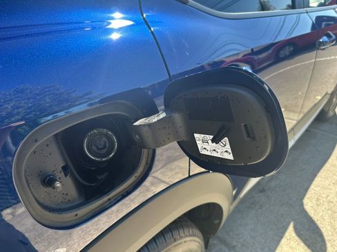 New 2025 Nissan Kicks SV w/ SV Premium Package image 30