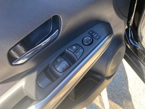 Used 2018 Nissan Kicks SV w/ Exterior Electronics Package image 18