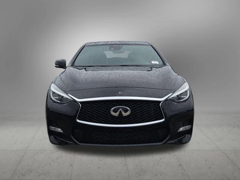 Used 2017 INFINITI QX30 Sport w/ Sport Leather Package FWD image 9