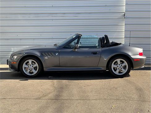 Used 2000 BMW Z3 2.5i image 28