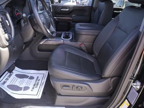 Used 2022 Chevrolet Silverado 2500 LTZ w/ LTZ Plus Package image 9