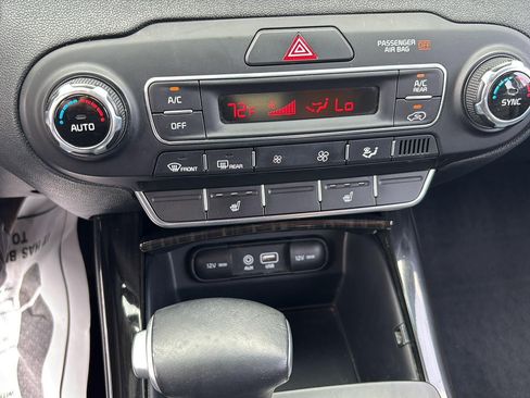 Used 2020 Kia Sorento EX AWD/4WD image 17
