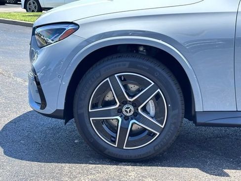 New 2026 Mercedes-Benz GLC 300 4MATIC image 9