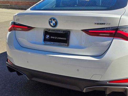 Used 2023 BMW i4 eDrive35 w/ Premium Package RWD image 13
