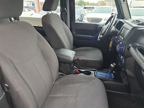 Used 2017 Jeep Wrangler Sport w/ Quick Order Package 24S image 10