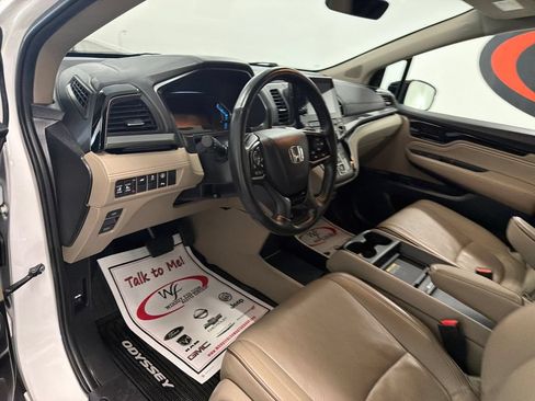 Used 2024 Honda Odyssey Elite image 12