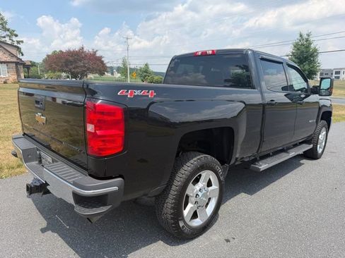Used 2016 Chevrolet Silverado 2500 LT w/ LT Convenience Package AWD/4WD image 6