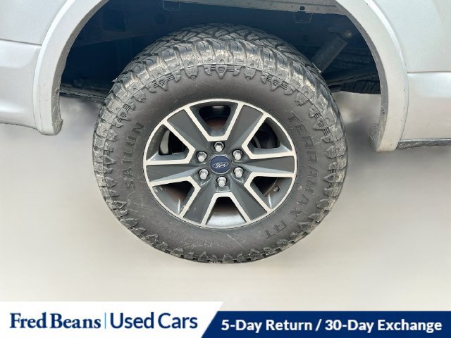 Used 2015 Ford F150 XLT w/ Equipment Group 302A Luxury AWD/4WD image 25