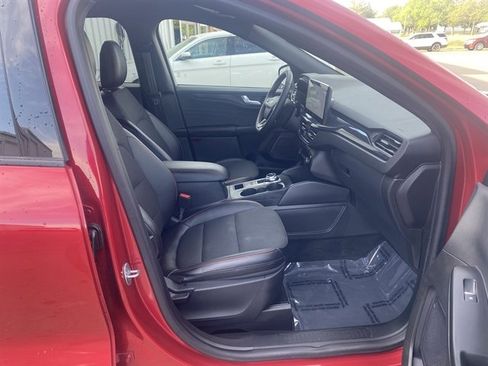 Used 2024 Ford Escape ST-Line w/ Tech Pack #1 AWD/4WD image 6