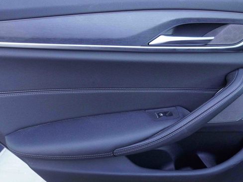 Certified 2023 BMW 530i xDrive w/ M Sport Package image 33