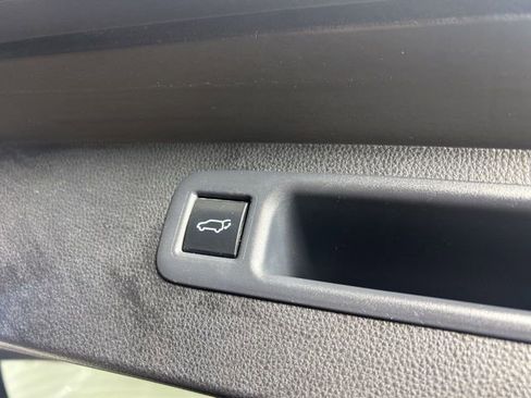 Used 2021 Toyota Highlander XSE image 26