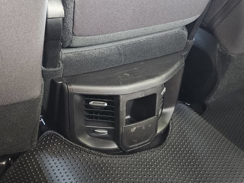 Certified 2026 RAM 2500 Big Horn AWD/4WD image 38