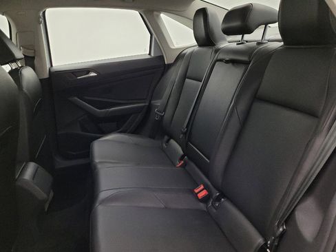 Used 2019 Volkswagen Jetta SE FWD image 18