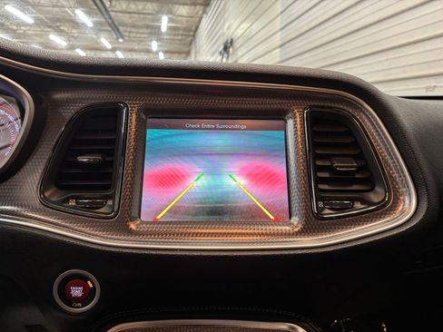 Used 2016 Dodge Challenger SRT Hellcat image 21