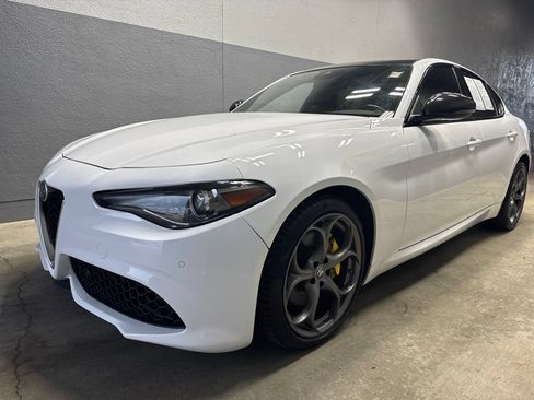Used 2021 Alfa Romeo Giulia Ti Sport AWD/4WD image 8