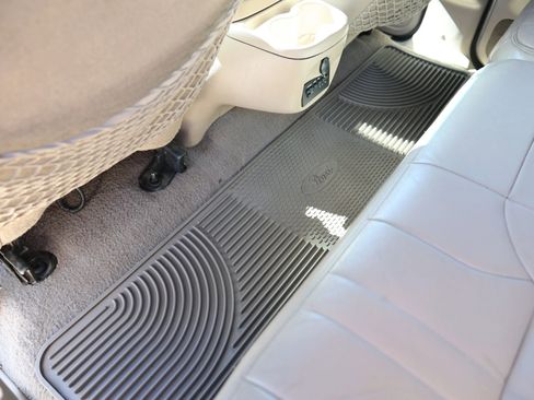 Used 2000 Ford Excursion XLT image 29