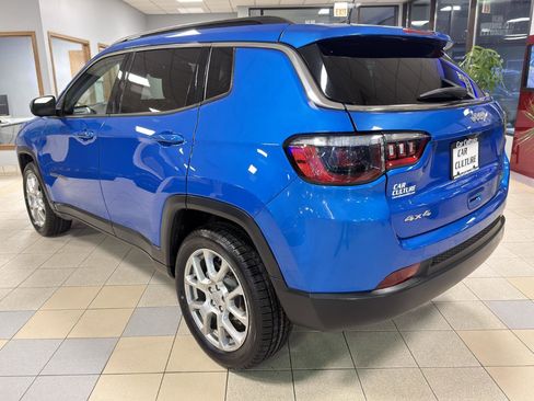 Used 2022 Jeep Compass Latitude image 17