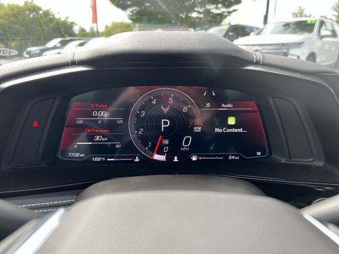 Used 2024 Chevrolet Corvette Stingray Preferred Cpe w/ Z51 Performance Package RWD image 17