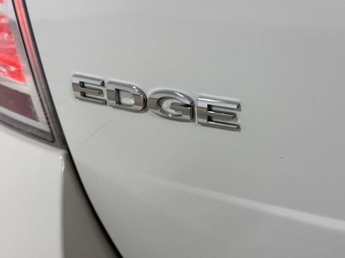 Used 2010 Ford Edge SEL FWD image 24