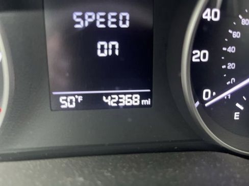 Used 2018 Hyundai Elantra SE image 14