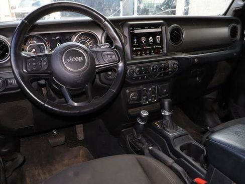 Used 2022 Jeep Wrangler Unlimited Sport AWD/4WD image 4