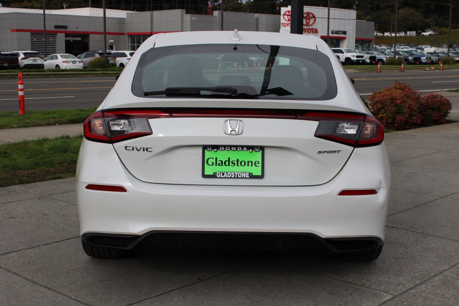 Used 2024 Honda Civic Sport image 4