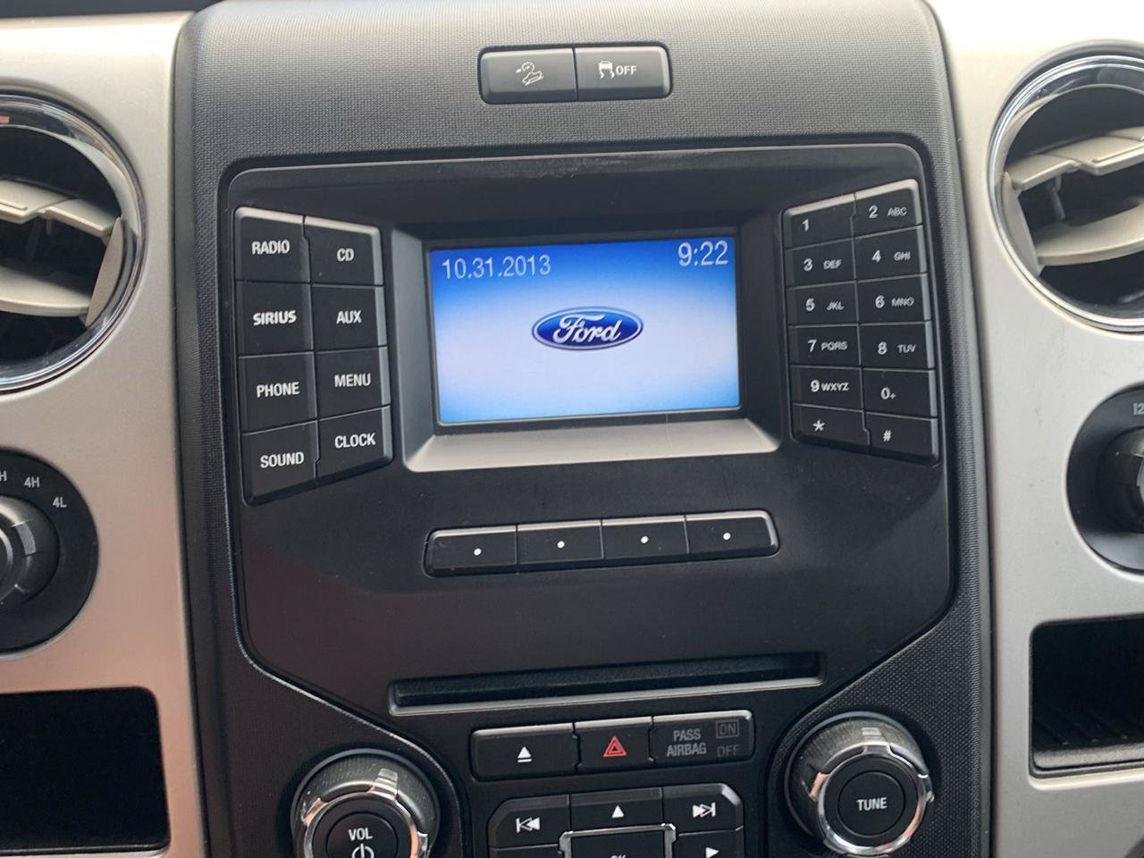 Used 2014 Ford F150 4x4 SuperCrew image 26