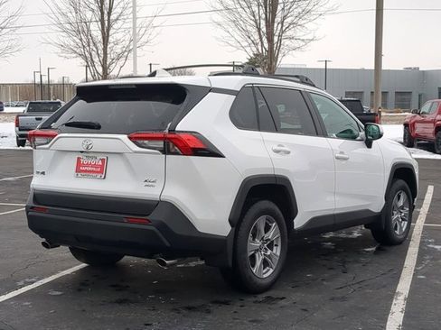 Used 2025 Toyota RAV4 XLE image 5